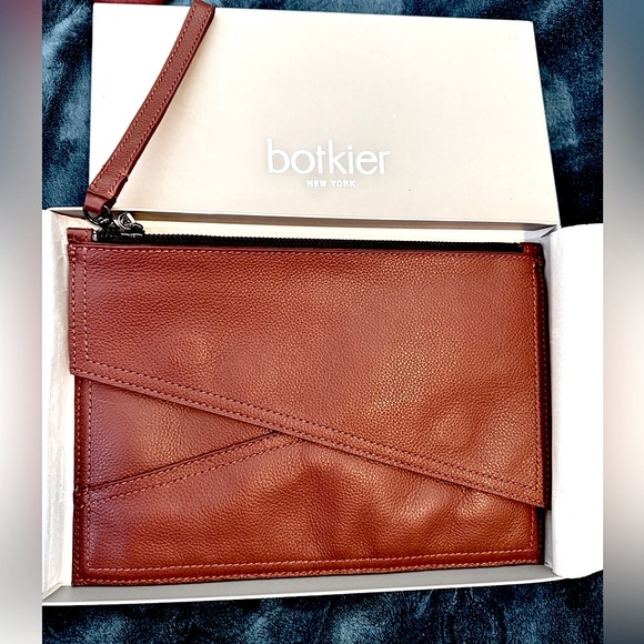 Botkier NY 5pc Bundle Mini Backpack 3 Leather Clutch Wrislets NEW IN BOX & Heels - Picture 11 of 17